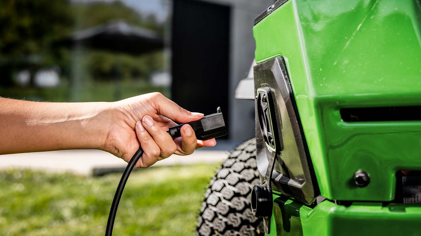 riding-lawn-equipment