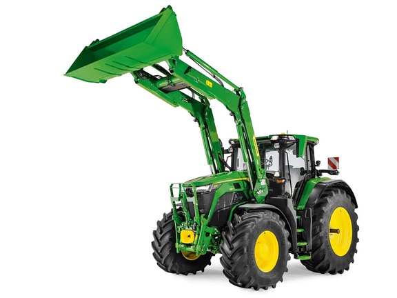 John Deere homlokrakodó munkagép széles kanállal, fehér háttéren lekapcsolva.